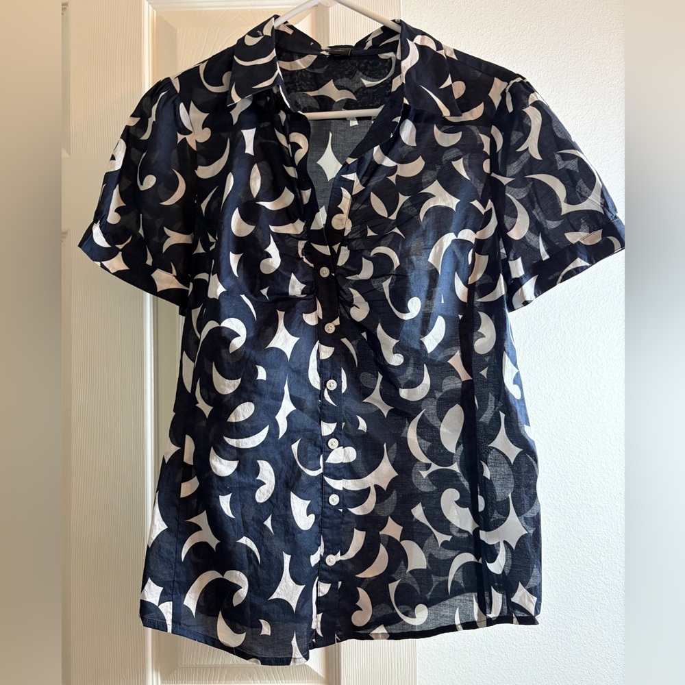 Ann Taylor Navy and White Abstract Button-Down Shirt